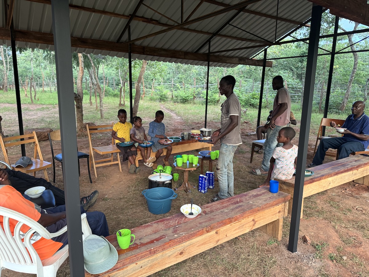 Samen eten om het te vieren