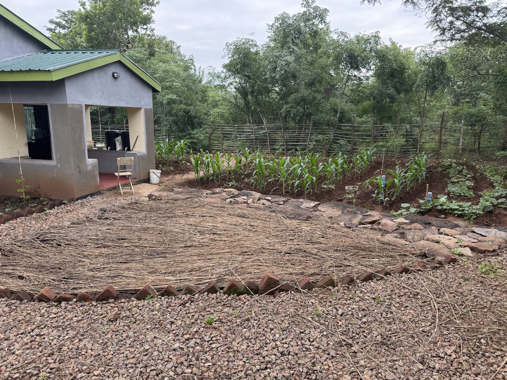 Ons gastenhuis gelegen in ons trainingscentrum. Hier ontvangen we gasten en overnachten we zelf